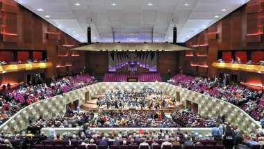 U velikoj koncertnoj dvorani održavaju se muzički nastupi svih stilova (© Plotvis and Kraaijvanger Architecten)