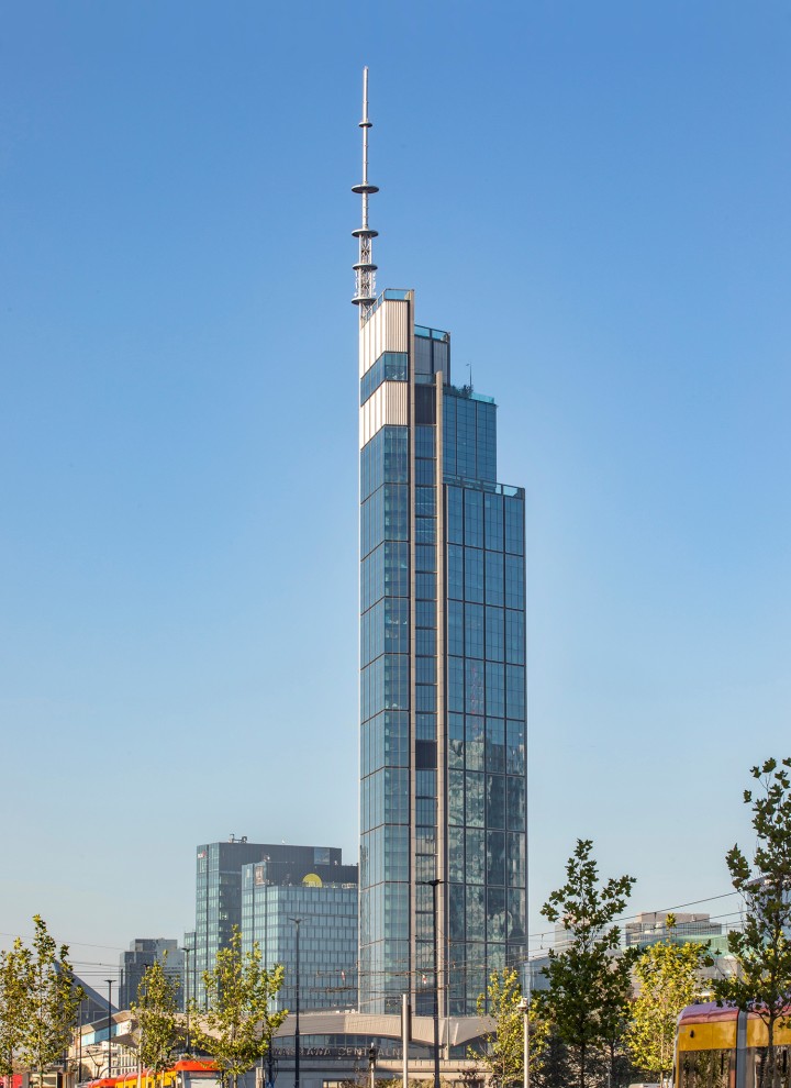 Kula Varso je najviši neboder u Evropskoj uniji (© Aaron Hargreaves/Foster + Partners)