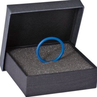 Plavi zaptivni prsten u kutiji